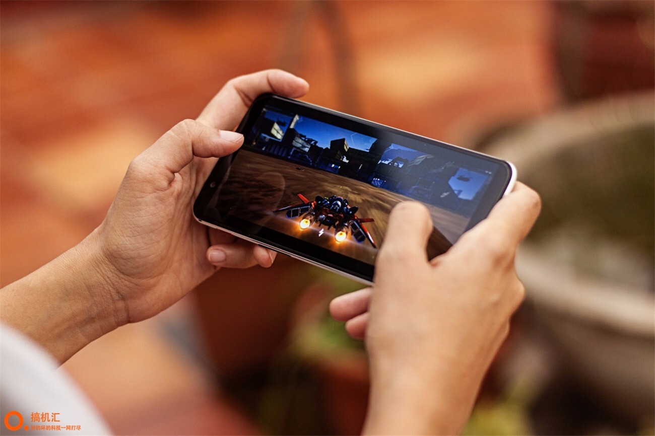 一加最新款和苹果对比,一加和苹果很像的手机