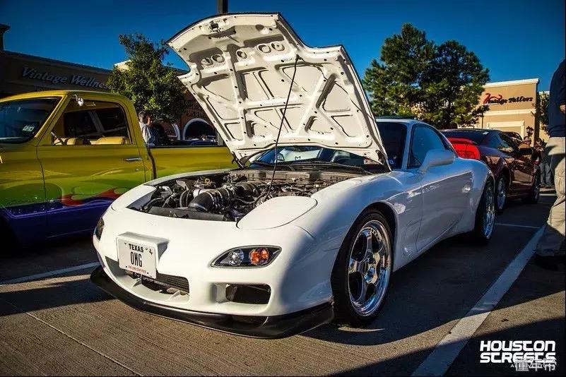 马自达rx-7爆改平民,马自达rx-7经历了几代