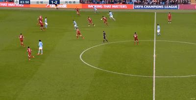 利物浦4-0巴塞罗那你永不独行,利物浦永不放弃绝不独行