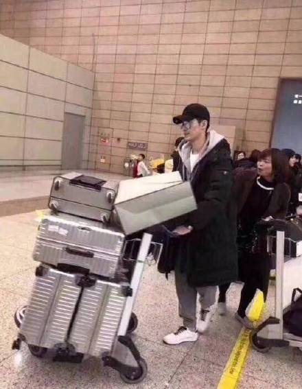 盘点张翰那些搞笑瞬间,张翰机场搞笑片段