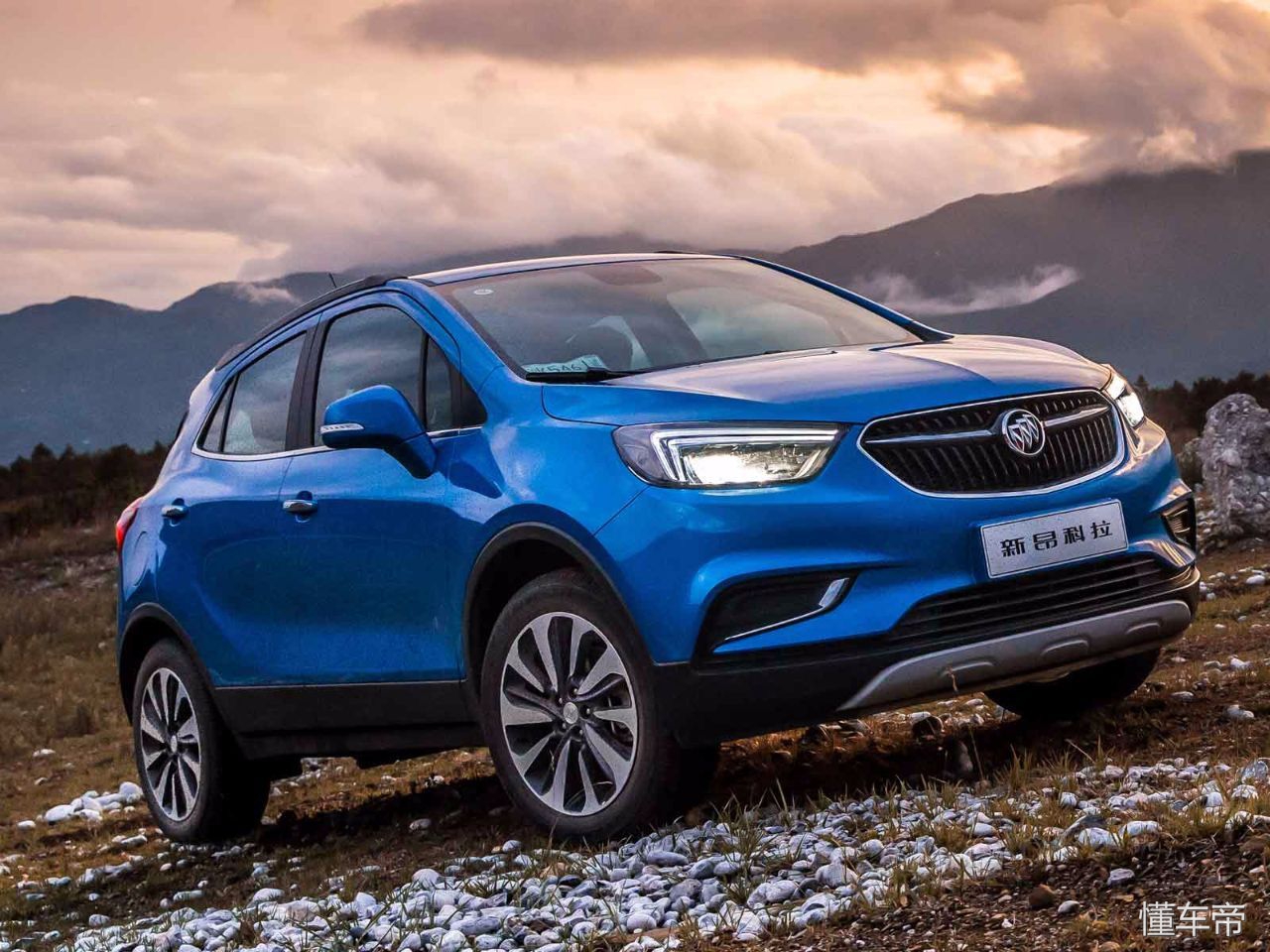 女士开什么车最合适suv小巧型,女的开什么车既实用又好看suv