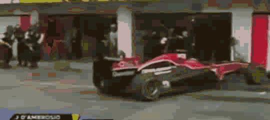 f1通过维修区最快纪录,f1维修区红灯