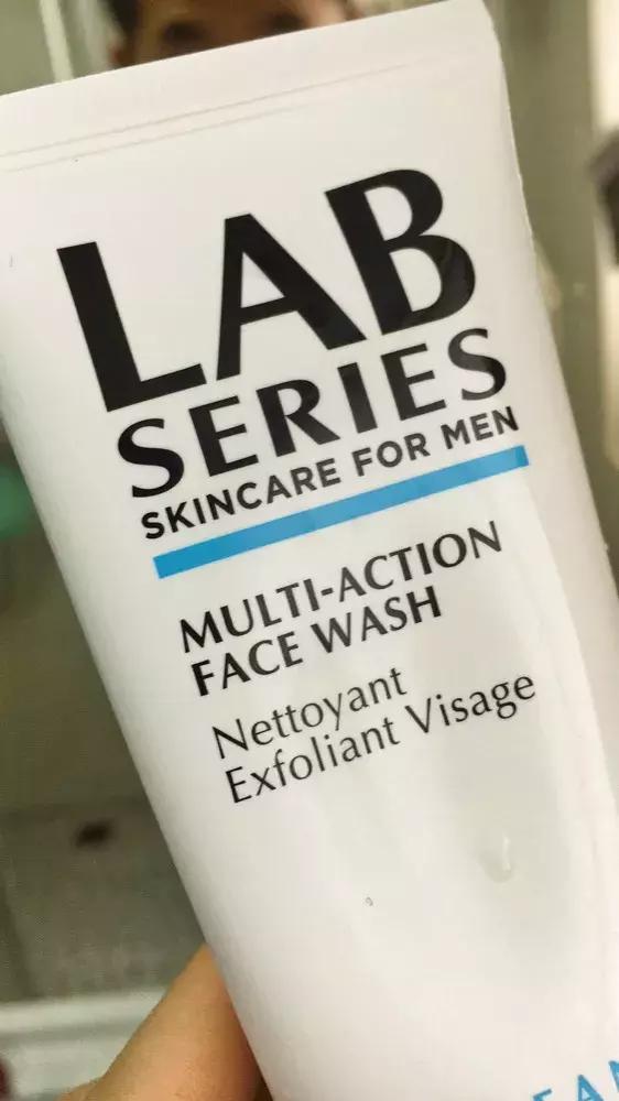 温和不伤肤清洁面部,深层清洁又不伤皮肤的女士洁面