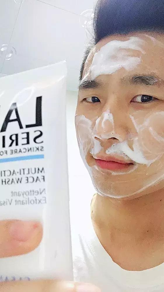 温和不伤肤清洁面部,深层清洁又不伤皮肤的女士洁面