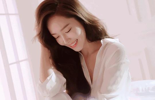 特别有魅力的一款香水 (推荐一款柠檬味为主的香水)