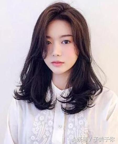 瘦脸圆脸适合烫的发型男生,9款大脸圆脸适合发型后面效果图