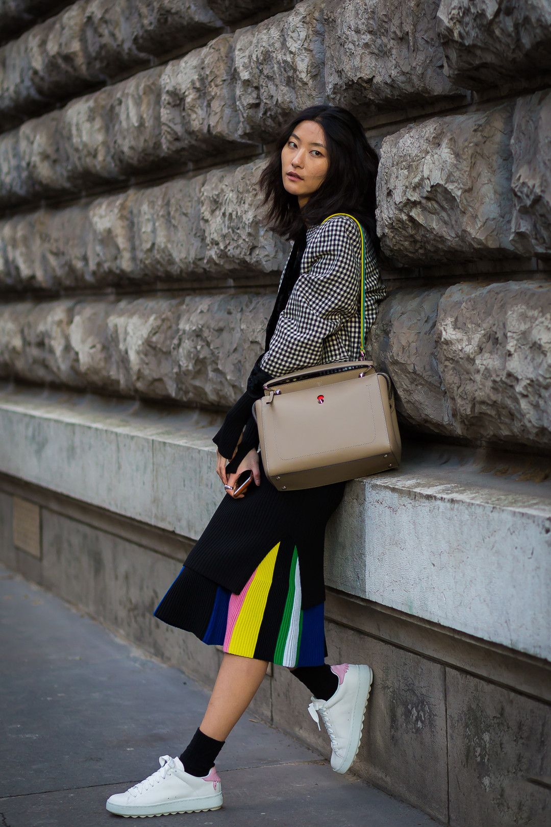 又想骗我买鞋子？不会上当的，拿双短袜搞一搞又是新鞋啦！