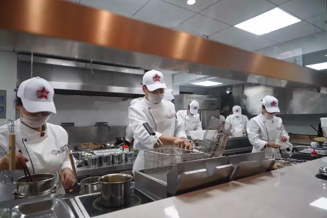 你无肉不欢吗？吃完叱咤大连烤肉界这4家名店，做梦也会笑！