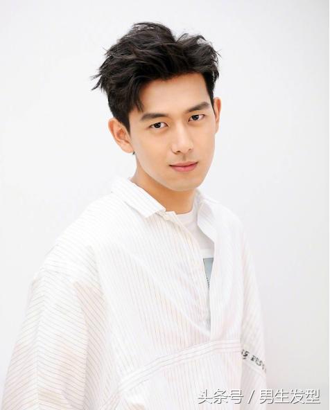 男生露额发型大全,男士露耳发型怎么剪