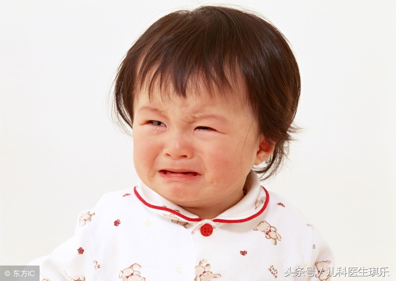 宝宝眼睛红有红血丝是怎么回事,宝宝眼睛红眼屎多是什么原因