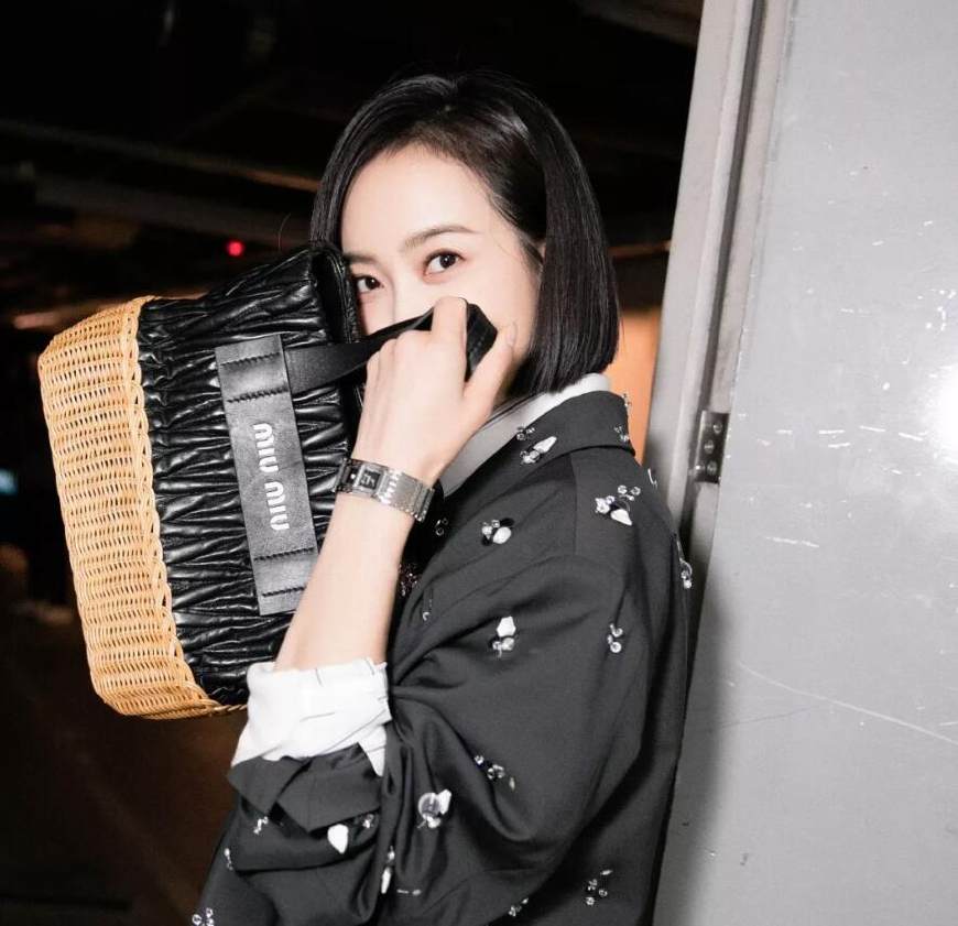 celine草编包颜色有哪些,celine包袋子能配到吗