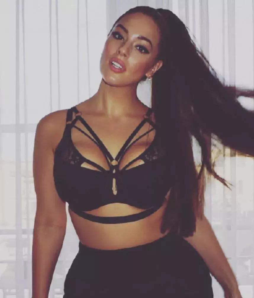 全球最胖的女模特体重高达500斤,胖并不可怕史上最胖超模