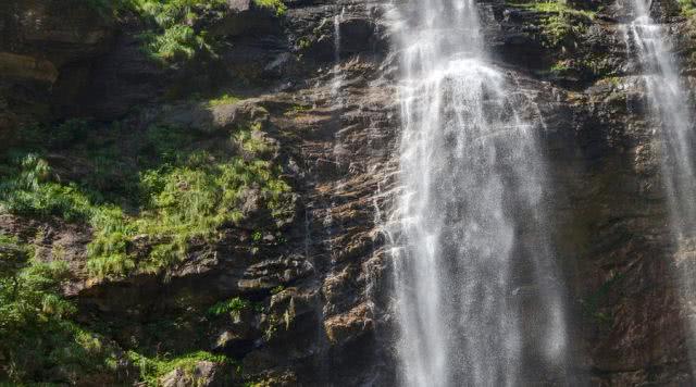 中国最美十大瀑布在哪里视频,中国十大最美的四大瀑布
