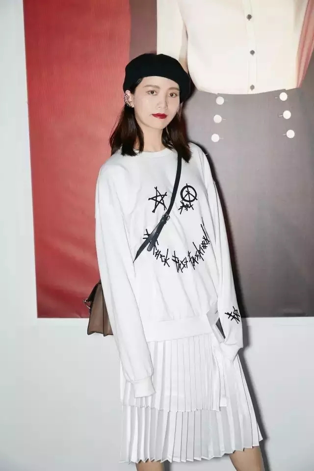 ​这些颜色的衣服，只要搭配好了就能美成天仙