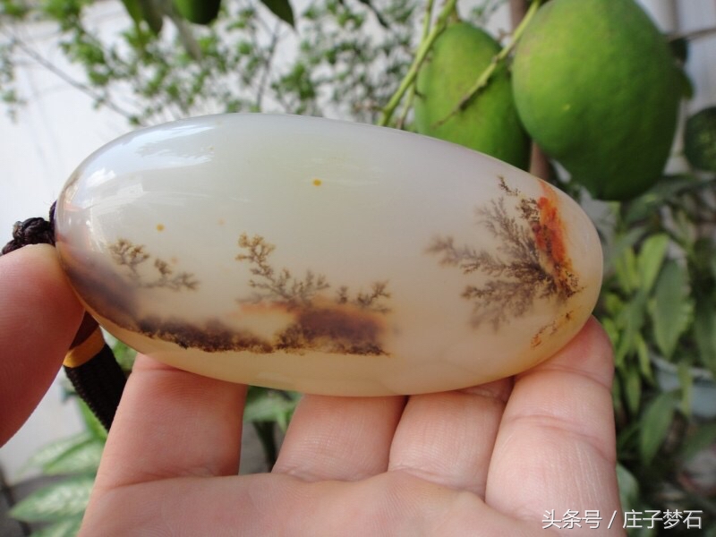 黄龙玉里面的水草花是如何形成的,黄龙玉水草花手镯价格