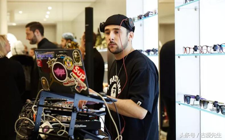 bape涓哄暐鍙樹究瀹滀簡,bape鎬庝箞鍙樹究瀹滀簡