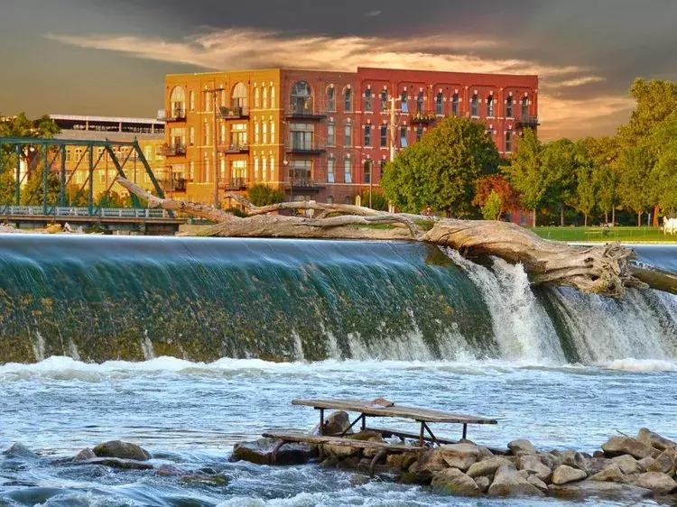 纽约和洛杉矶哪个更宜居,美国宜居城市最新排名