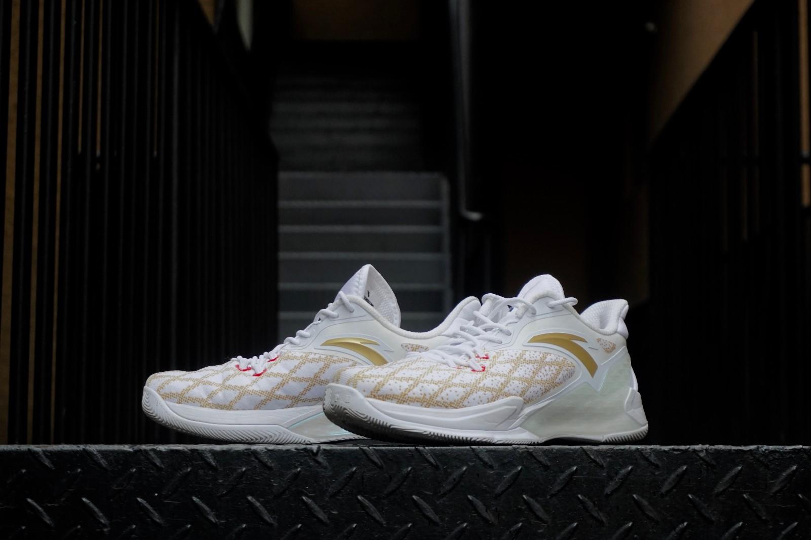 不做中国的耐克要做世界的李宁,安踏与耐克鞋哪款更好