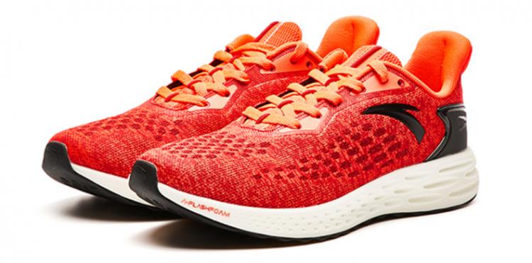 不做中国的耐克要做世界的李宁,安踏与耐克鞋哪款更好