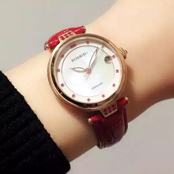 “社会人”认证，只有小猪佩奇还不够，戴上它们才算圆满