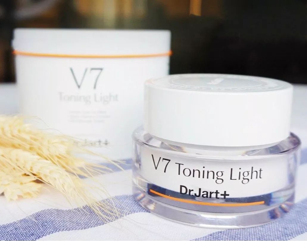 素颜霜比较容易脱妆吗,如何让素颜霜不易脱妆