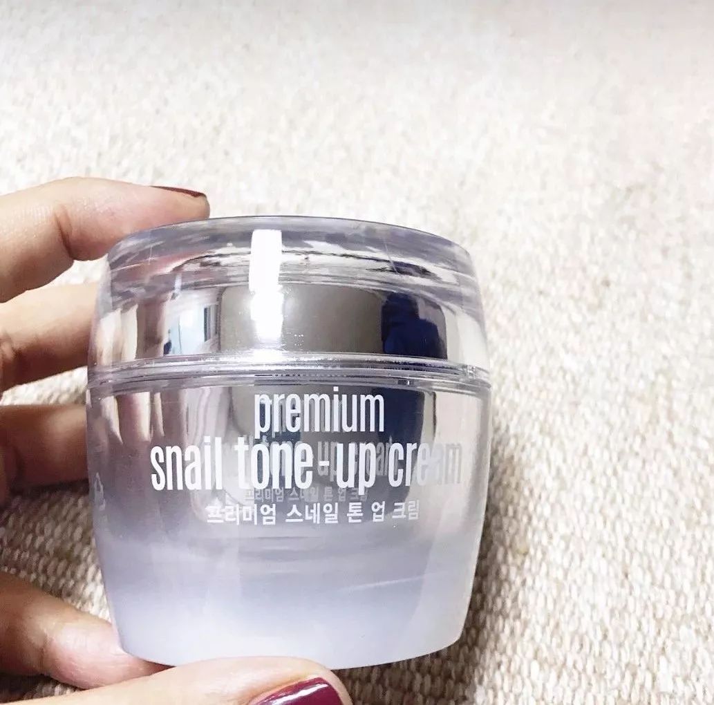 素颜霜比较容易脱妆吗,如何让素颜霜不易脱妆