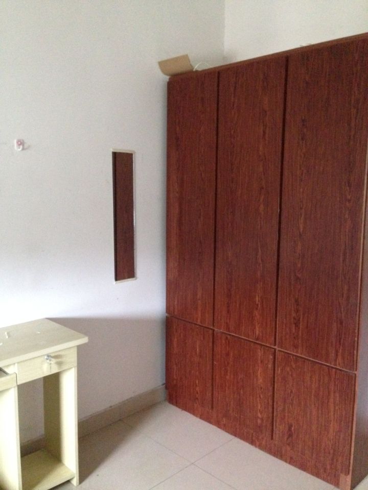 怎样花最少的钱布置出租房,怎么收拾一间出租屋显得温馨