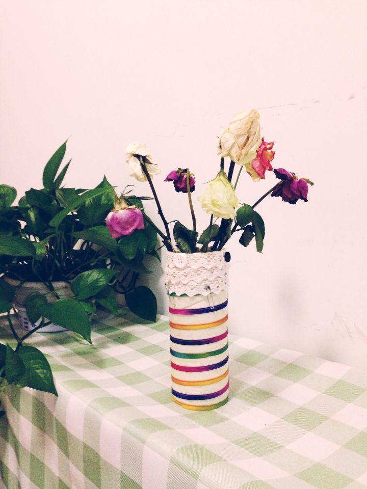 怎样花最少的钱布置出租房,怎么收拾一间出租屋显得温馨