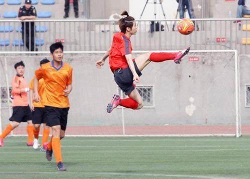 你爱豆不混娱乐圈了会干嘛,爱豆不当明星可以干什么