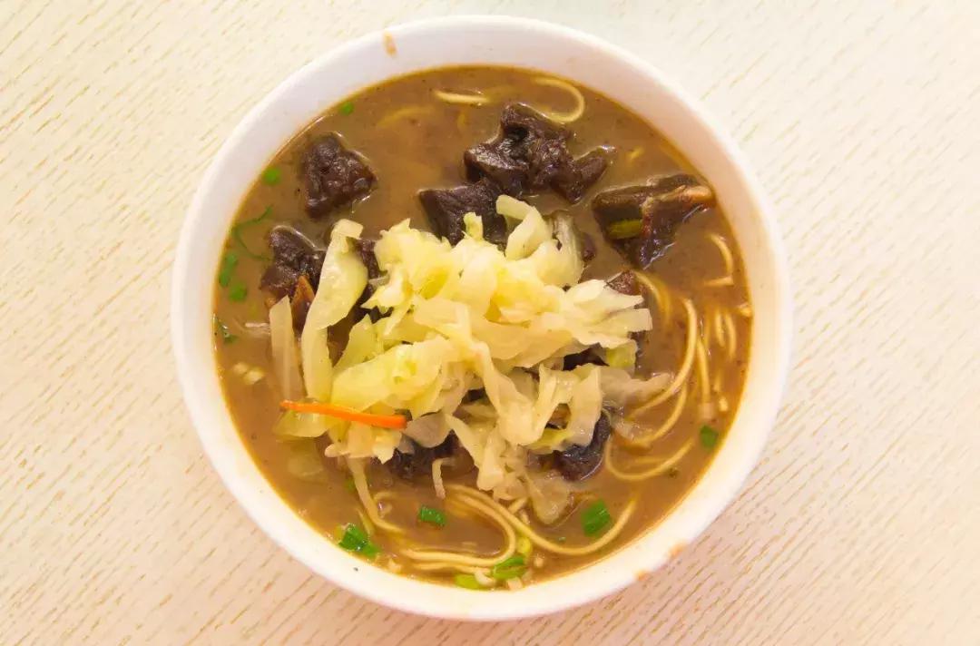 想带你去南湖，兜里揣10块，然后胖十斤！