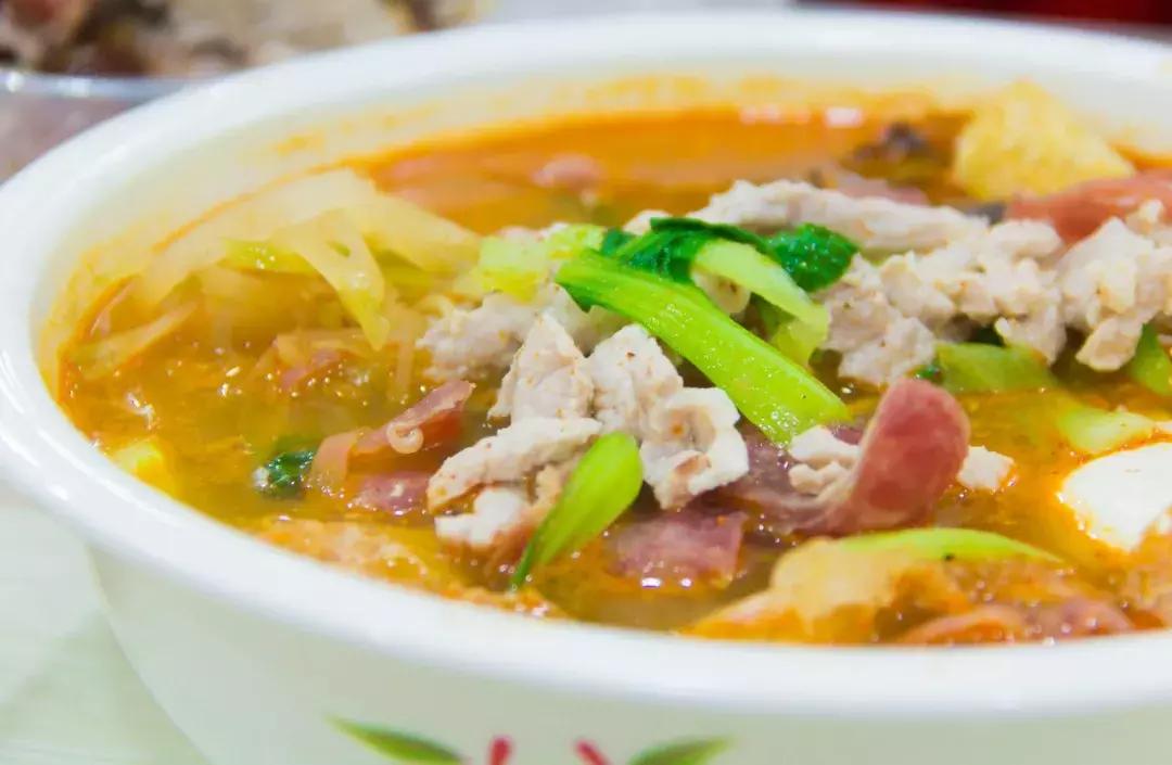 想带你去南湖，兜里揣10块，然后胖十斤！