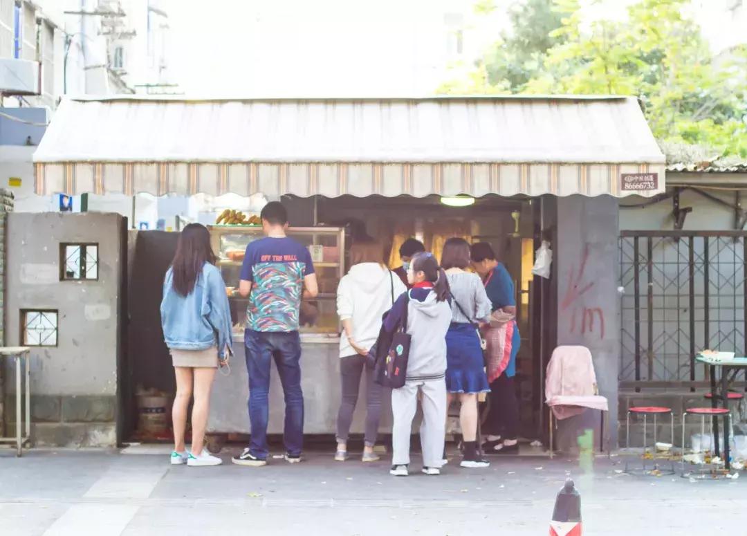 想带你去南湖，兜里揣10块，然后胖十斤！