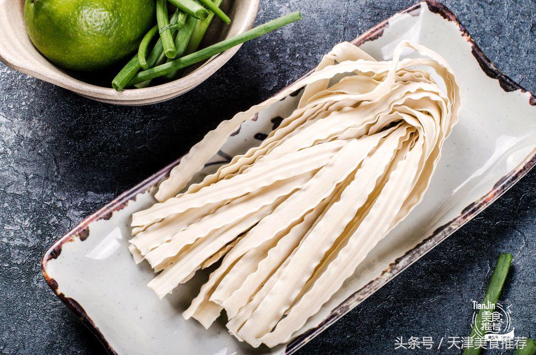 靠一只“章鱼”就火遍99%津城，「二人锅」居然限时满减？！