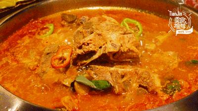 靠一只“章鱼”就火遍99%津城，「二人锅」居然限时满减？！