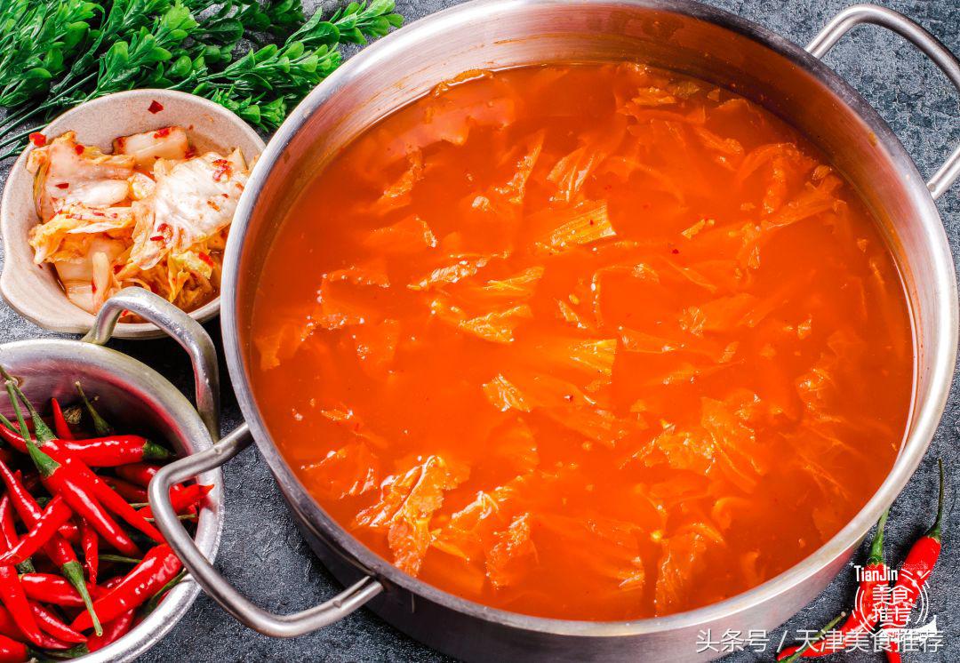 靠一只“章鱼”就火遍99%津城，「二人锅」居然限时满减？！