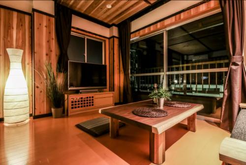 自驾游吃住行最全的app,适合旅游吃住行的app