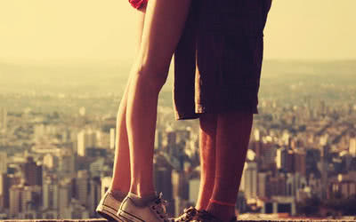 接吻是什么感觉文案,接吻是什么感觉500字