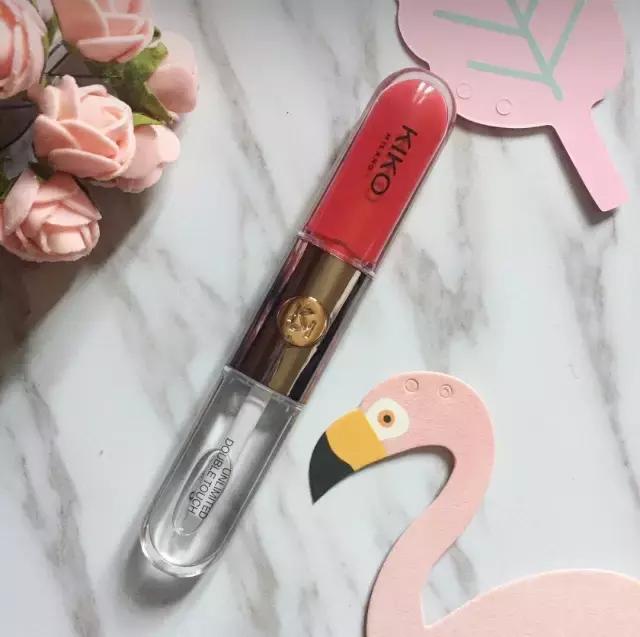 平价口红和国货之光的区别,平价口红光泽感