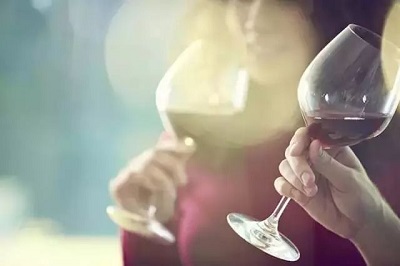 月经量变少可以怎么调理,月经量多怎样才能变少