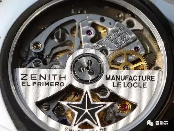 疾行计时不离手，夜店就怕不露手