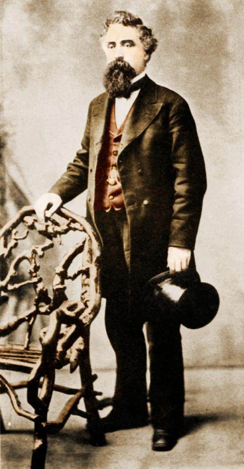 爱迪生为什么排挤马克沁,马克沁为什么被爱迪生赶到英国了