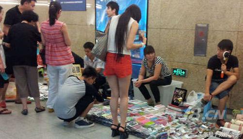 街边最好卖的地摊货,地摊卖的货哪里买