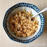 蒜蓉粉丝蒸扇贝的粉丝泡成什么样,现成的扇贝粉丝蒸几分钟就熟了