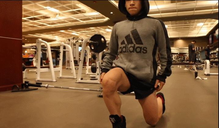 15岁亚裔健身,15岁健身3年练成肌肉猛兽