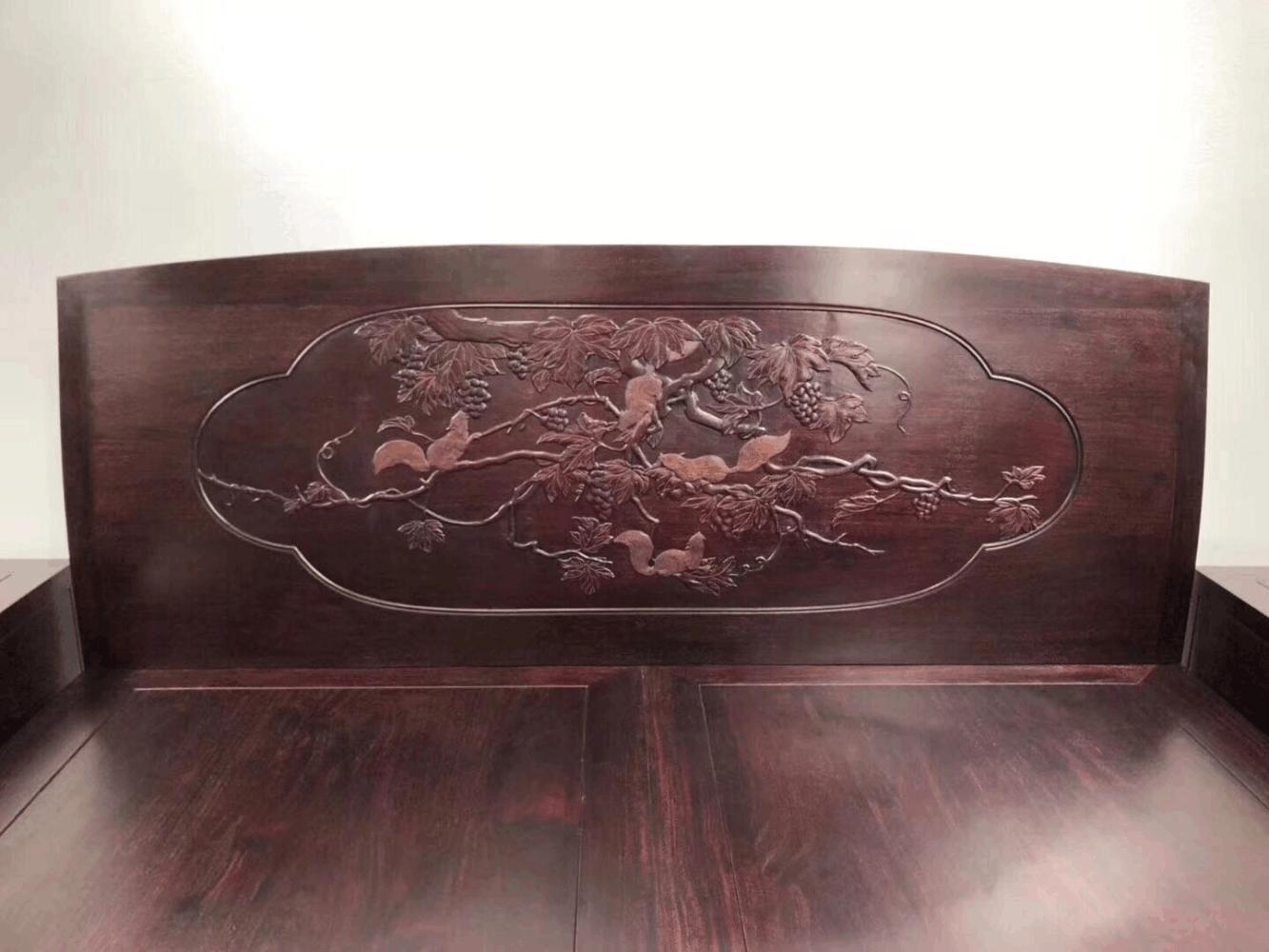 赞比亚血檀雕刻件,赞比亚血檀国色天香沙发