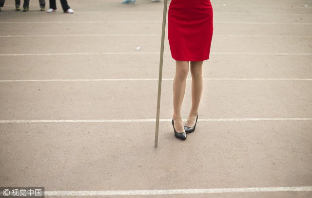 “黑丝”的魅力为何男人难以抵御？原来是因为……