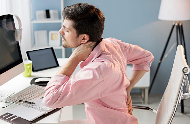 经常腰痛做哪几个动作会好一点,过度腰部酸痛怎么缓解