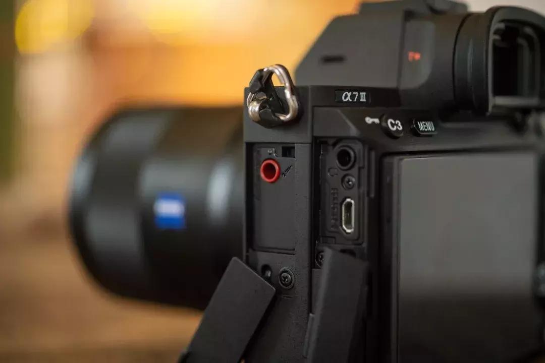 索尼微单a7m3如何使用,索尼a7m3微单拍视频如何开启防抖
