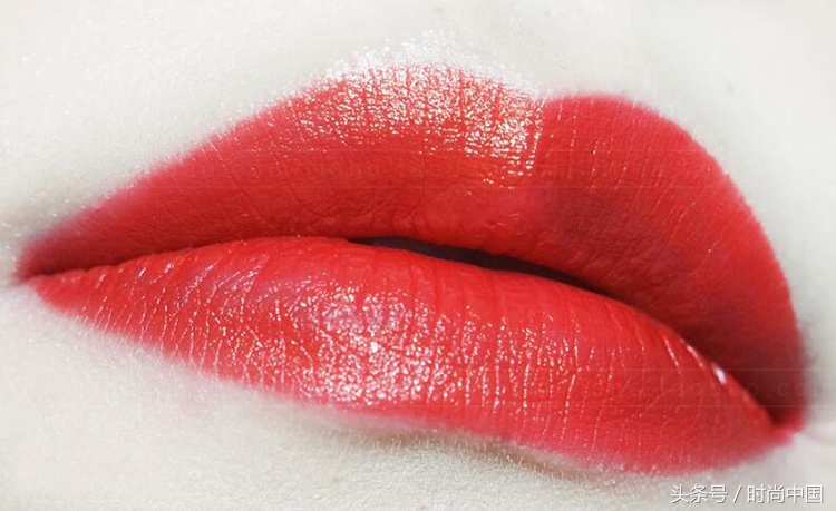 红唇口红推荐不显老,男生口红推荐深唇色