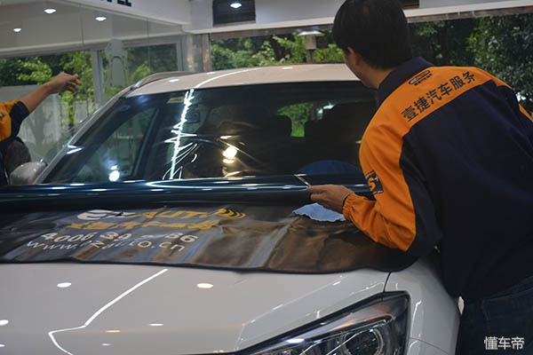 汽车玻璃贴膜怎么区分好坏的,质量好汽车玻璃贴膜的缺点和危害